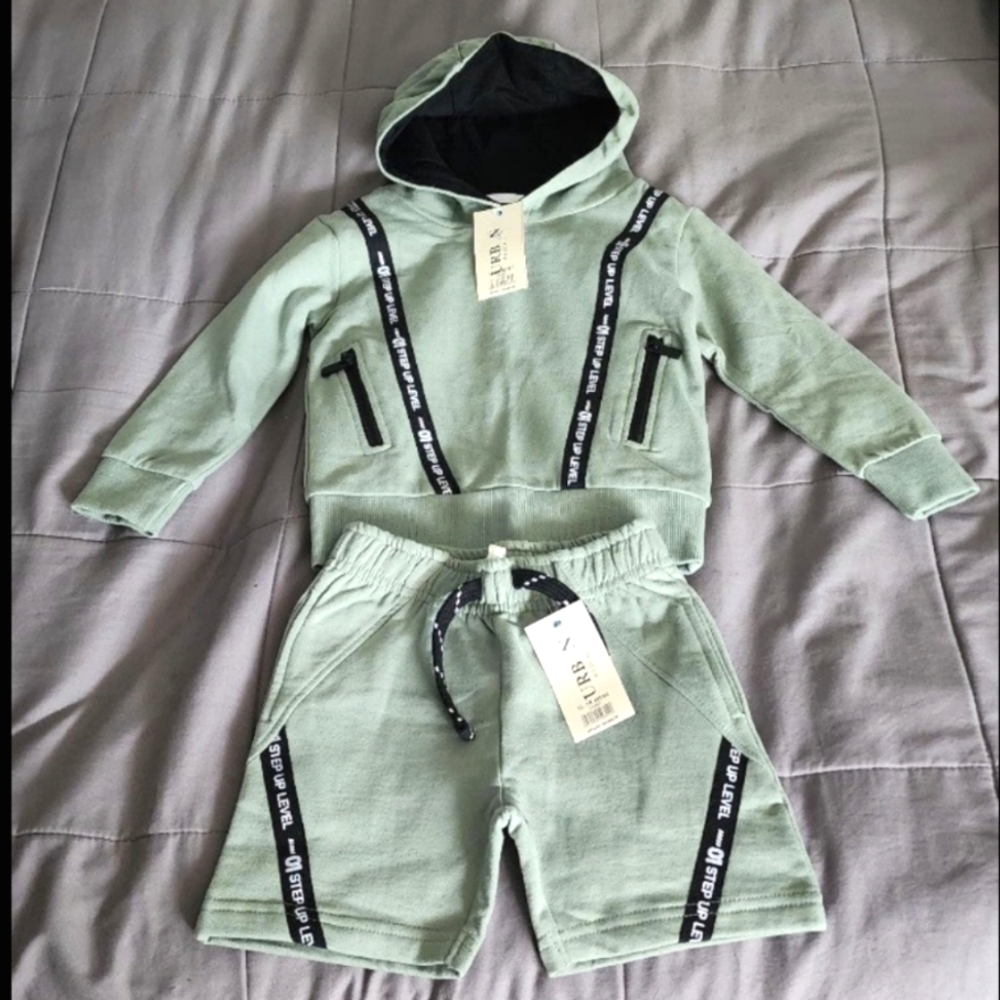 NWT boys Urban Rascals Outfit 12-18 months